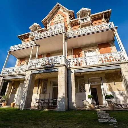 Apartment Very Nice Flat In Typical Arcachonnaise - 300m From The Beach